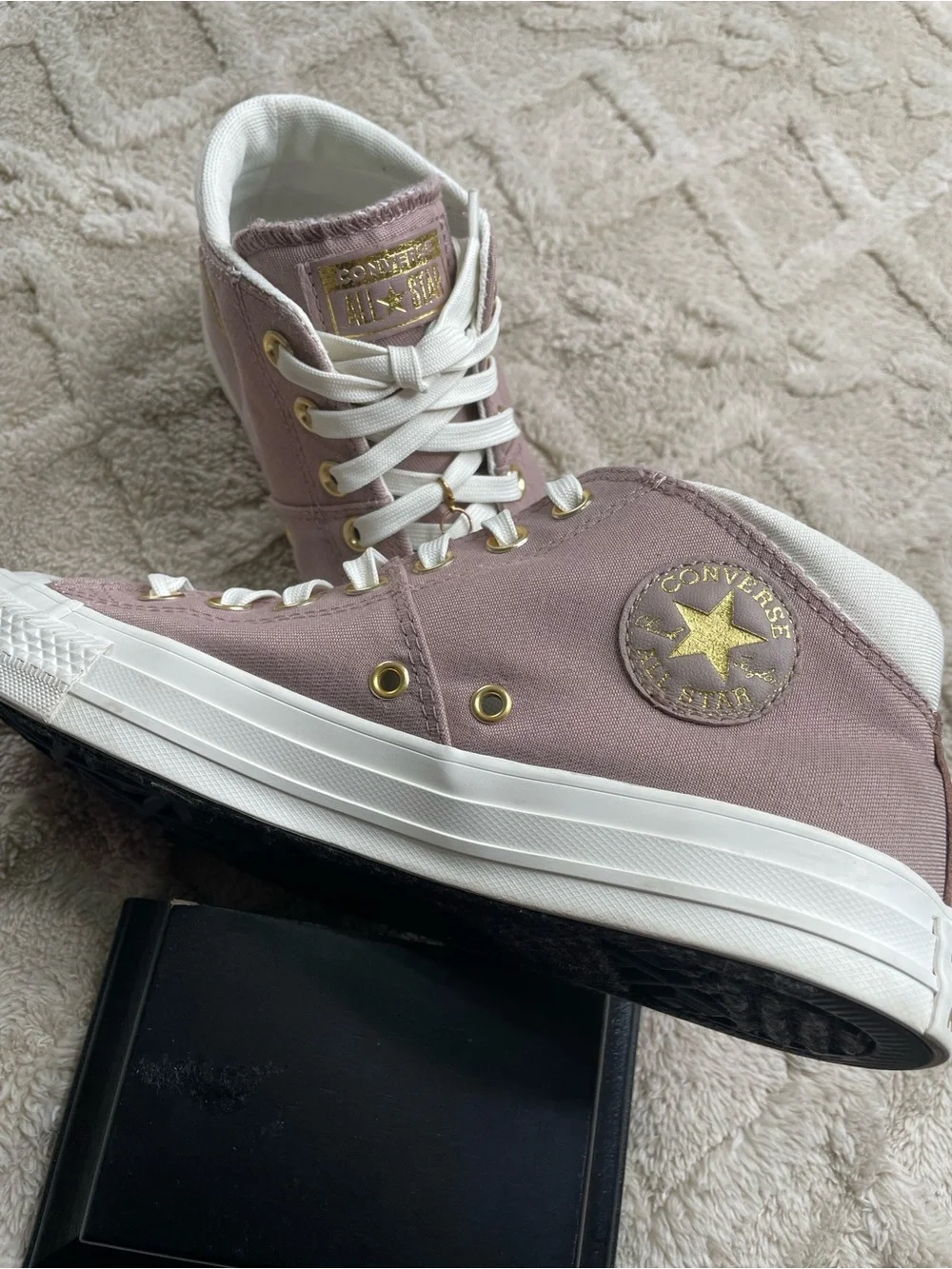 Converse Soft Dusty Rose Mid/ High-Top Canvas Sneakers with White Soles Size 9 - Picture 4 of 11